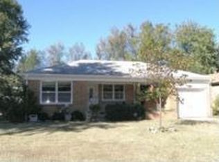 1239 N Lakeview Dr, Derby, KS 67037