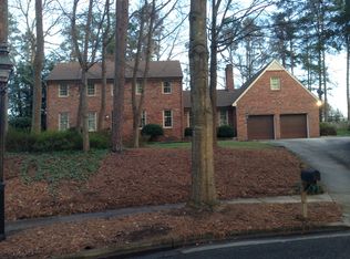 1309 Swanner Ct, High Point, NC 27262