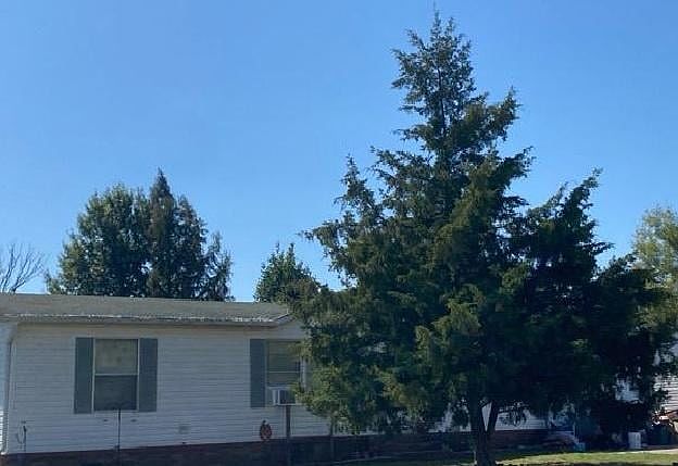 2nd image of 1009 J St