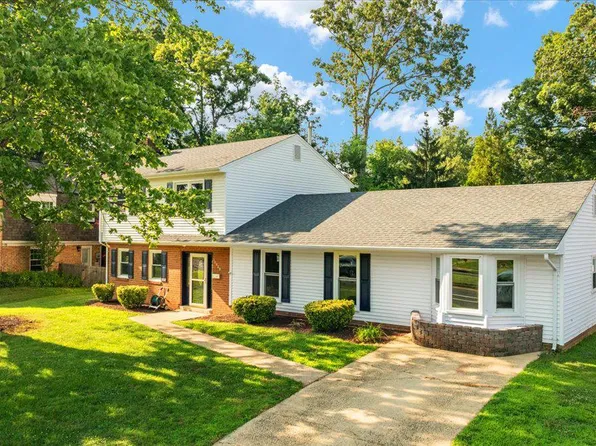 10008 Sudley Manor Dr, Manassas, VA 20109
