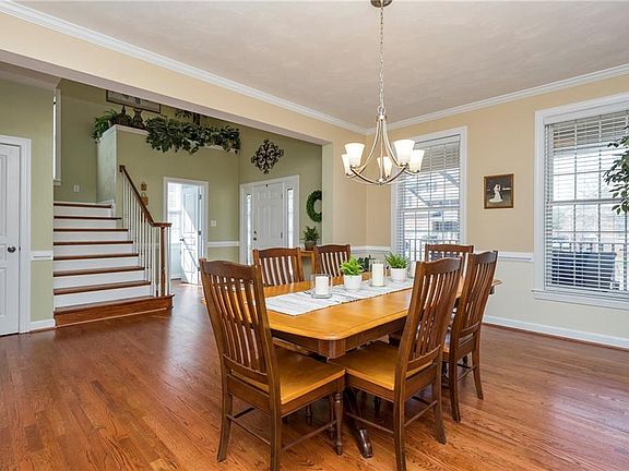 Dining room opens to Foyer