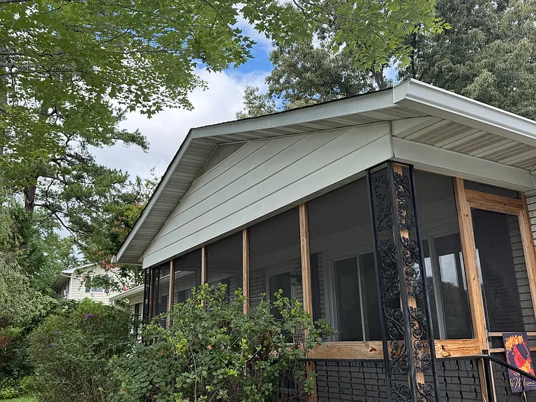 Front - screen porch