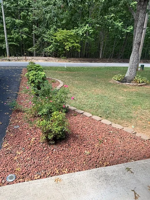 3 bed, 1092 sqft, $2,100 — Photo 4
