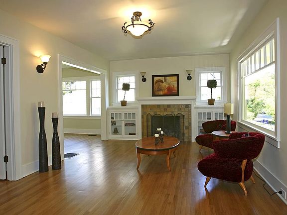 2nd image of 3303 NE 12th Ave