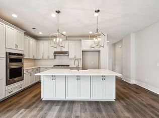 714 Breakers Reef Ln, Huger, SC 29450