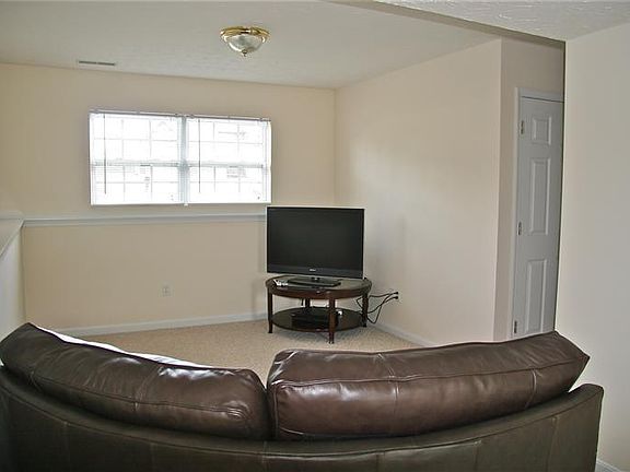 5th image of 2836 Lauren Meadows Dr