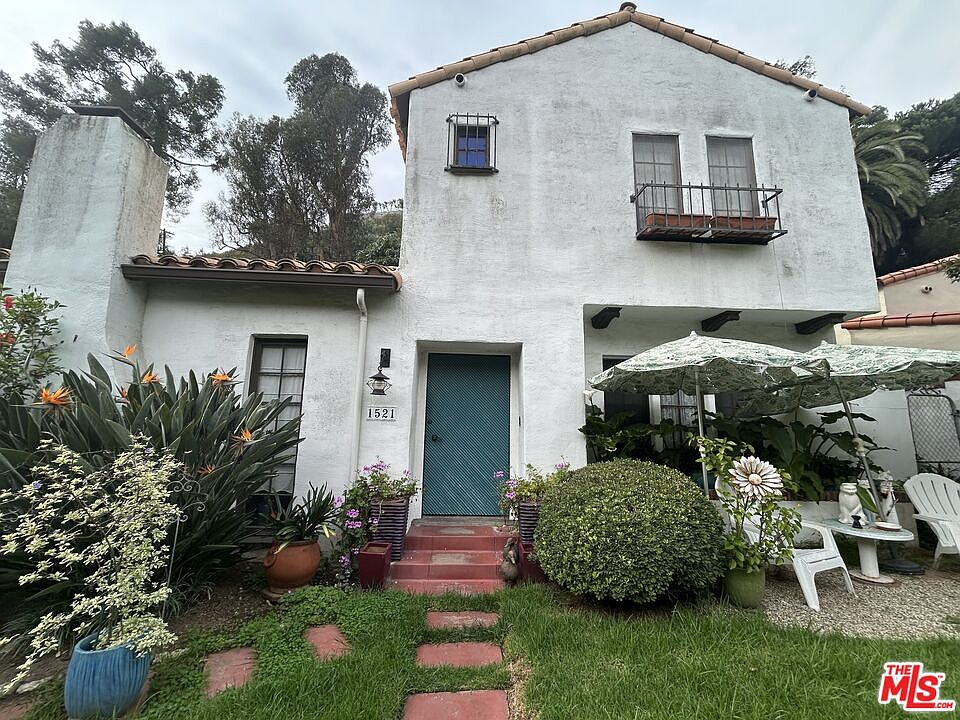 1st image of 1521 N Beverly Dr