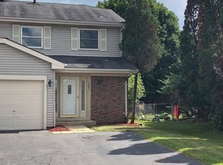 1883 Windward Ln, Hanover Park, IL 60133