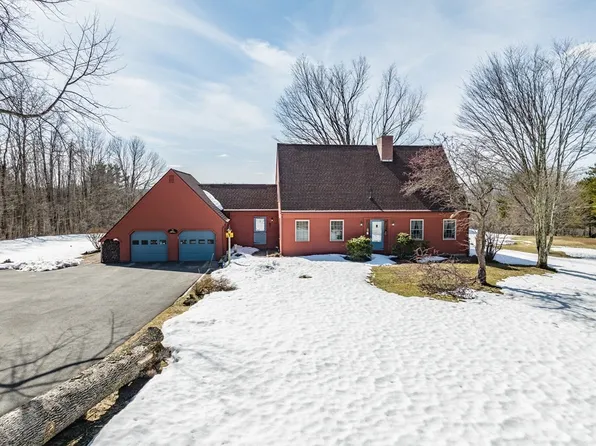 75 New State Rd, Montgomery, MA 01085