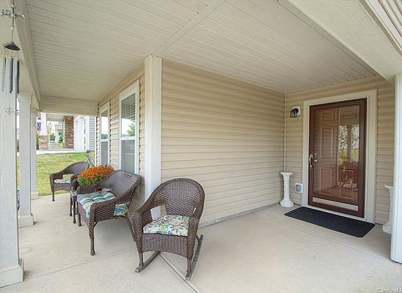 3rd image of 3272 Saddlebrook Dr #53