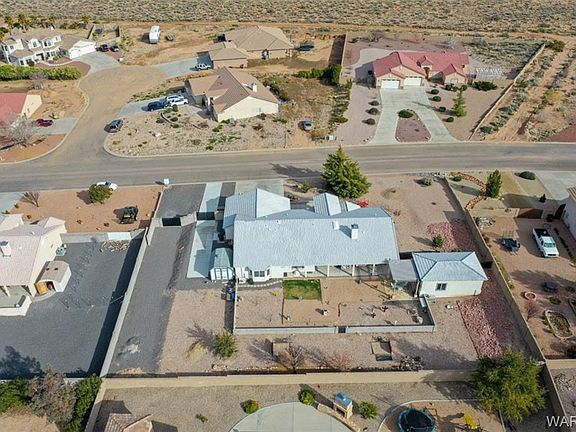 3rd image of 2287 Pueblo Dr