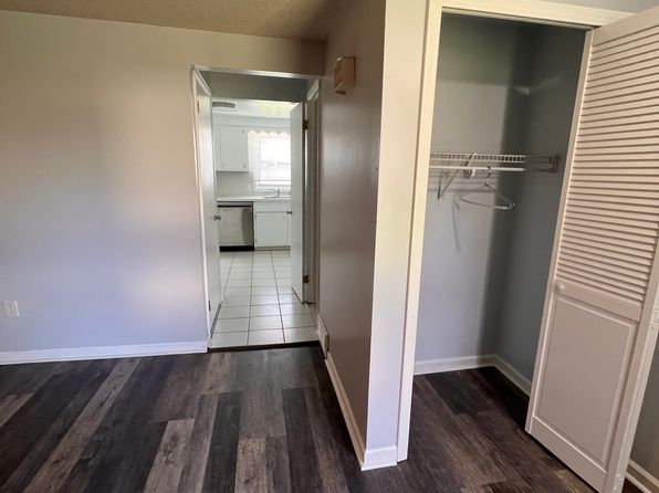 (undisclosed Address)