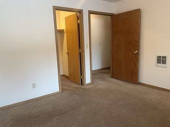 5th image of 593 Eastmont Ave APT C