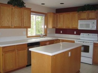 7404 SE Shamrock Ln, Hillsboro, OR 97123