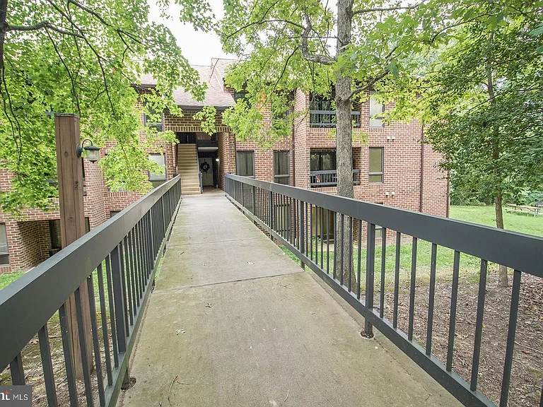 44792 Locust Ridge Ct #850 — Photo 30