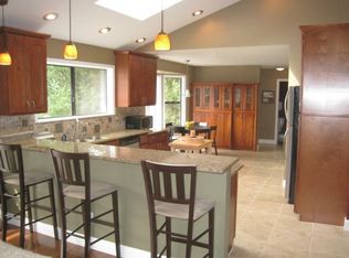 24218 NE Redmond Fall City Rd, Redmond, WA 98053