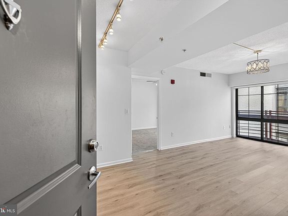 3rd image of 7915 Eastern Ave APT 1011