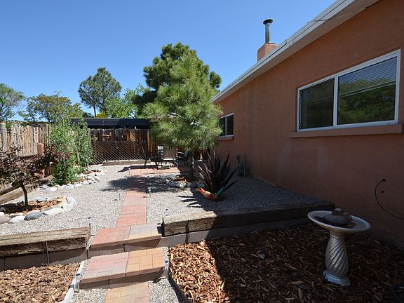 5th image of 303 Villeros St