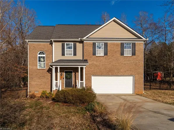 3886 Copper Trace Dr, Haw River, NC 27258