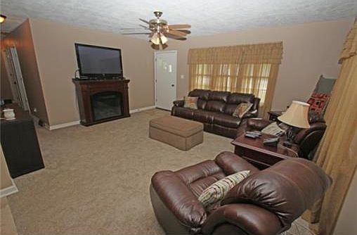 5th image of 813 N Nettleton Ave