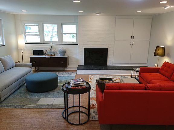 4th image of 1219 Livermore St
