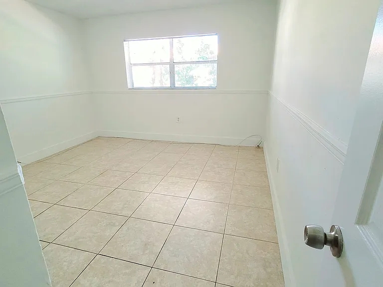 9375 Fontainebleau Blvd #L107 — Photo 9
