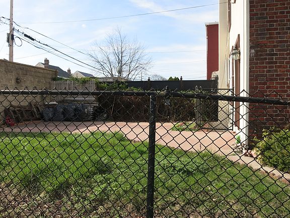 2nd image of 11601 227th St