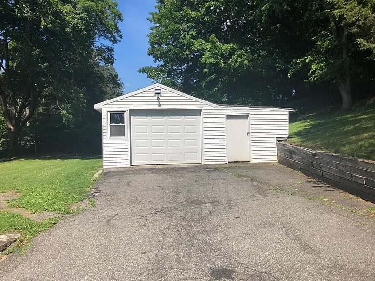 110 Reagans Mill Rd — Photo 5