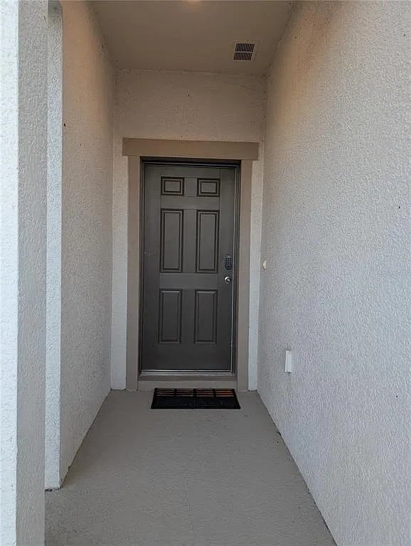 3 bed, 2.0 bath, 1764 sqft, $2,000 — Photo 3