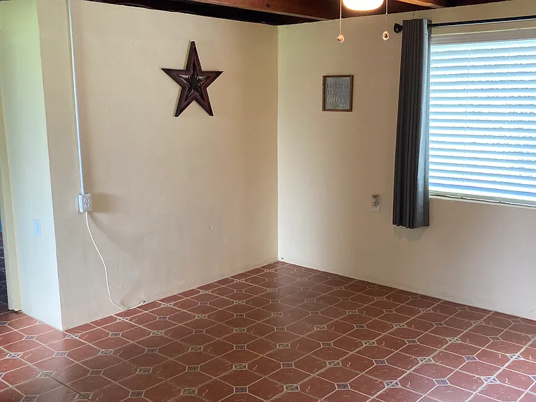 272 W Langsner St — Photo 3