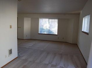 9719 11th Avenue Ct E, Tacoma, WA 98445