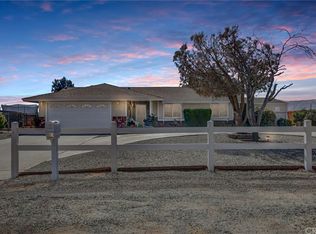22149 Nomwaket Rd, Apple Valley, CA 92308