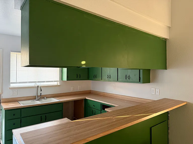 1760 Merced Ave — Photo 11