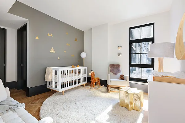 Rented by Compass | media 21