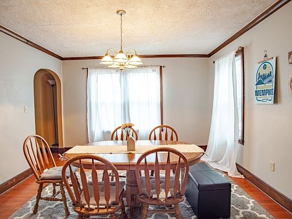 4th image of 1446 N Highland Ave