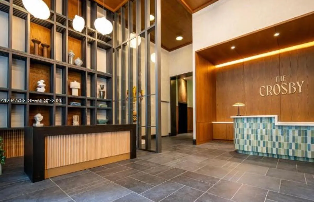 1 bed, 1.0 bath, 521 sqft, $3,300 — Photo 2