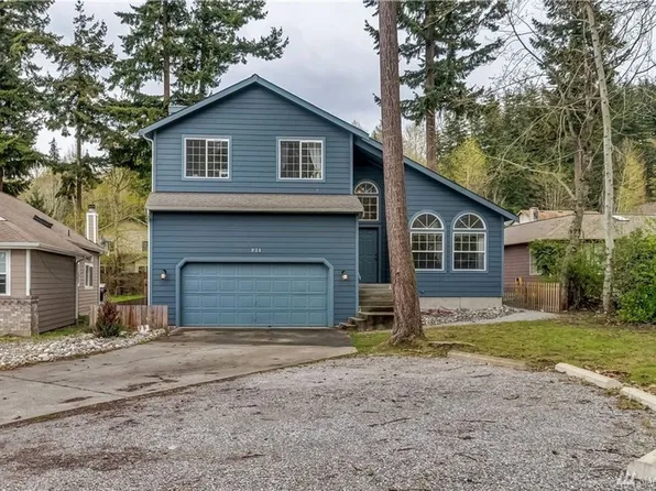 824 Blueberry Ln, Bellingham, WA 98229