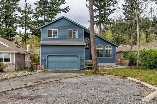 824 Blueberry Ln Photo 1