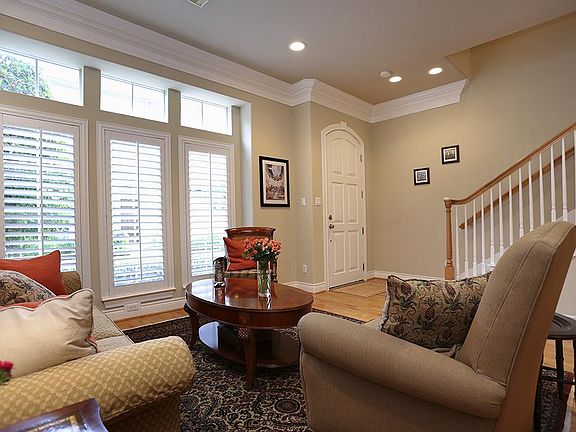 2nd image of 3219 N Pemberton Circle Dr