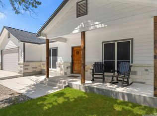 275 County Road 6866, Natalia, TX 78059