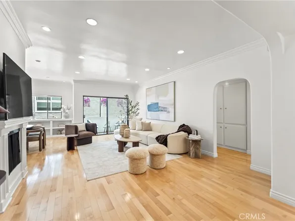 11928 Kiowa Ave APT 105, Los Angeles, CA 90049