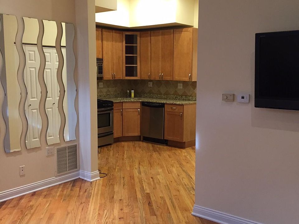 1st image of 1119 W Grand Ave APT 2R
