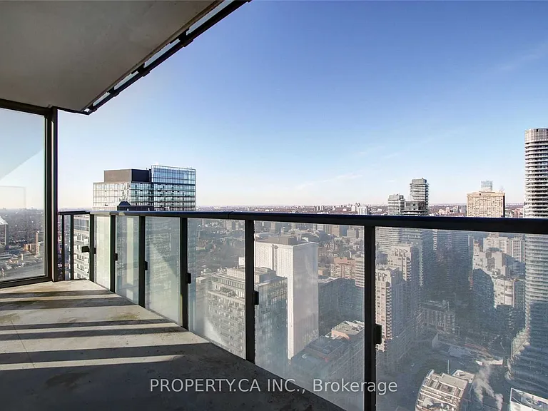 15 Grenville St #4704 — Photo 22