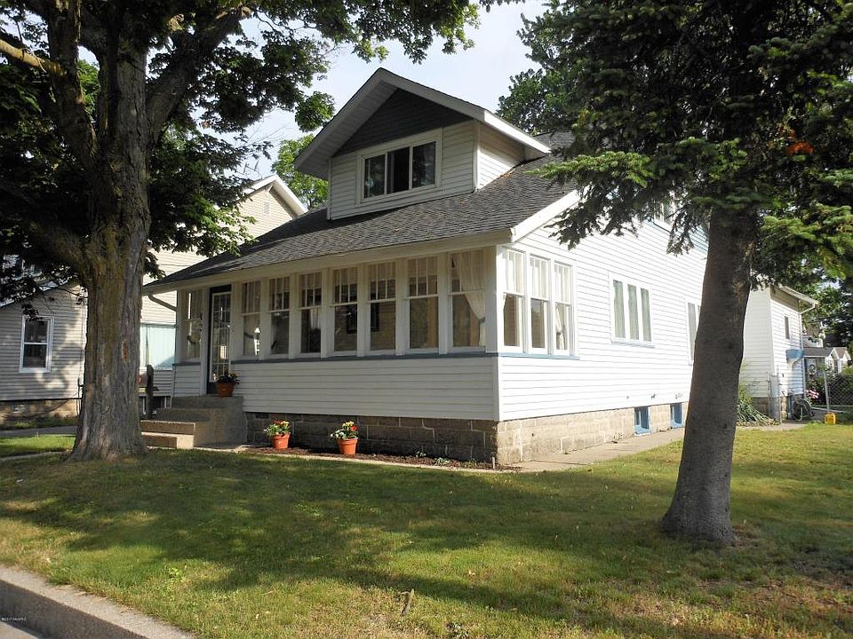 1st image of 103 W McKinley Ave