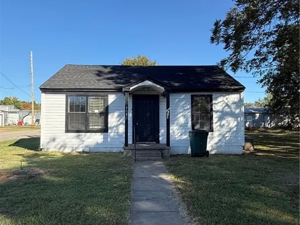 401 W Choctaw Ave, Sallisaw, OK 74955