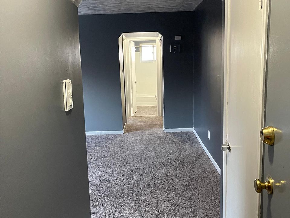 1st image of 8279 Schaefer Hwy #21
