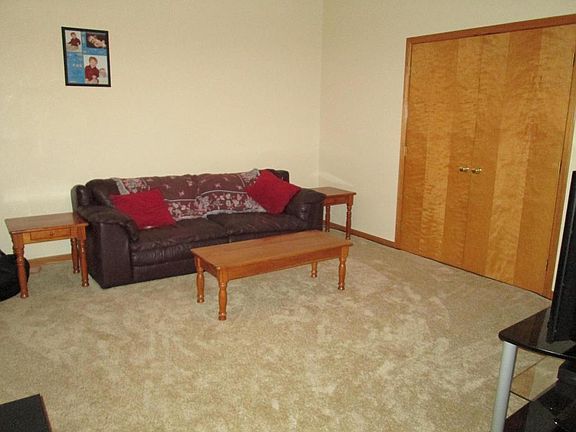 3rd image of 5663 Jennybrook Ln