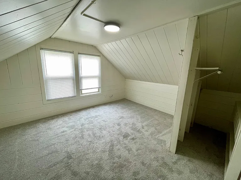 2743 Potter St — Photo 15
