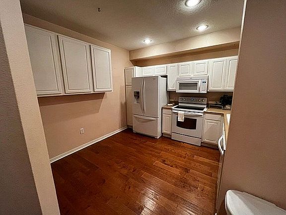 5th image of 400 Trotter Ln APT 103