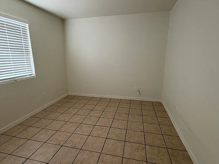 4155 E Market St — Photo 9